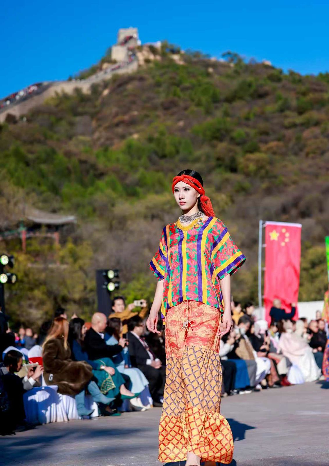 Maiden Pakistan-China Fashion Show celebrates vibrant cultural fusion at Great Wall